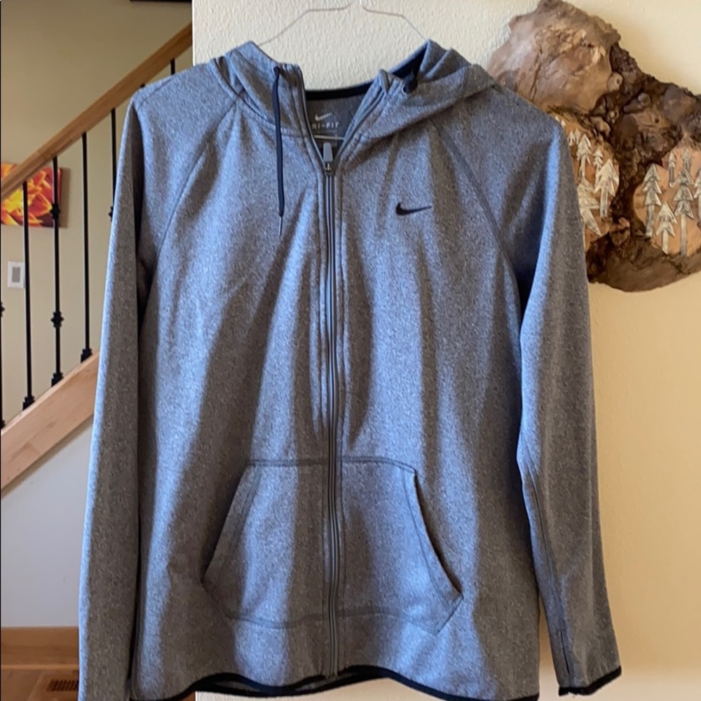 Nike Large Dri-Fit ZIP down